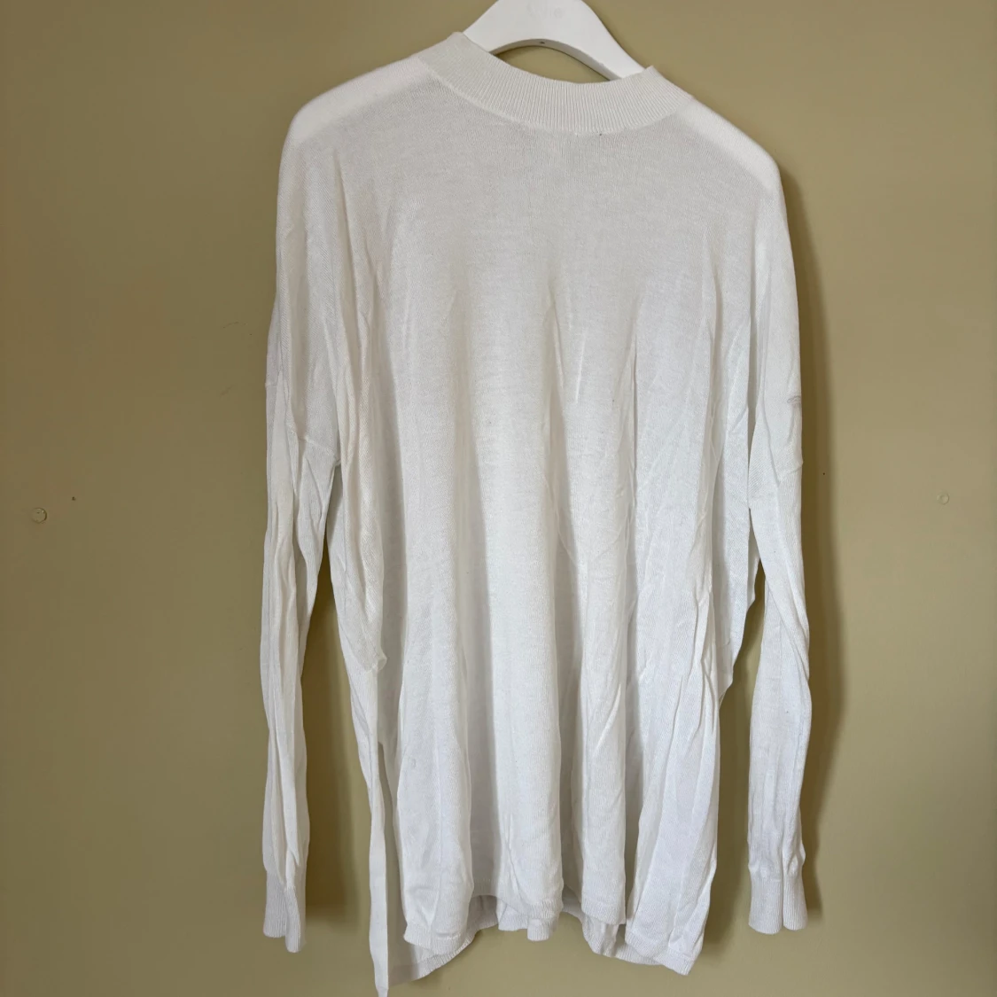 Vit polotröja från Monki