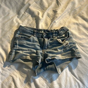 Blå jeansshorts från LAB Industries - Jättensnygga blå jeansshorts ❣️Storlek 158! Pris kan absolut diskuteras ❣️❣️