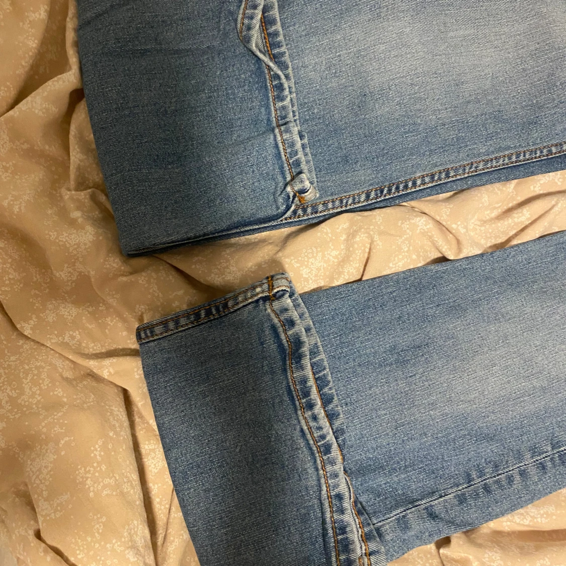 Blåa bootcut jeans - 2