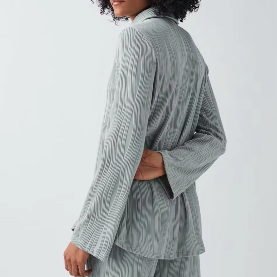 Turkos/grå sett från gina 