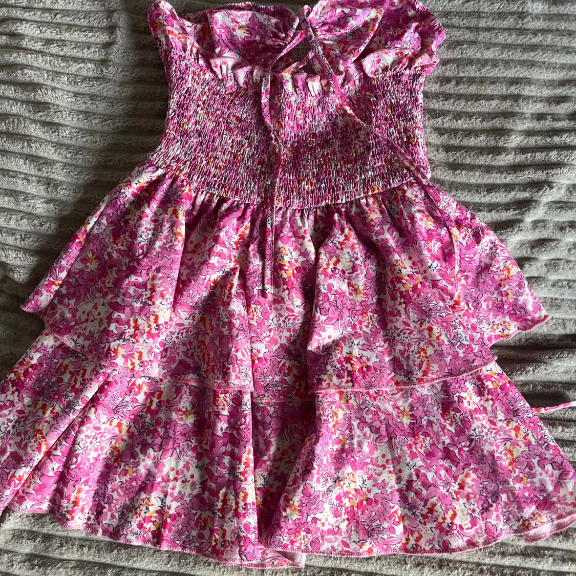 Rosa klänning från shien