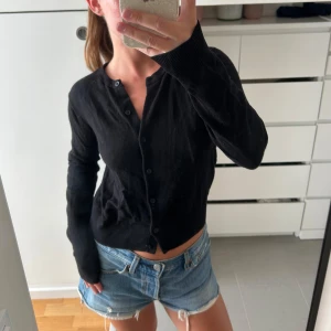 Kofta från H&M - Fin, enkel kofta från H&M. <3