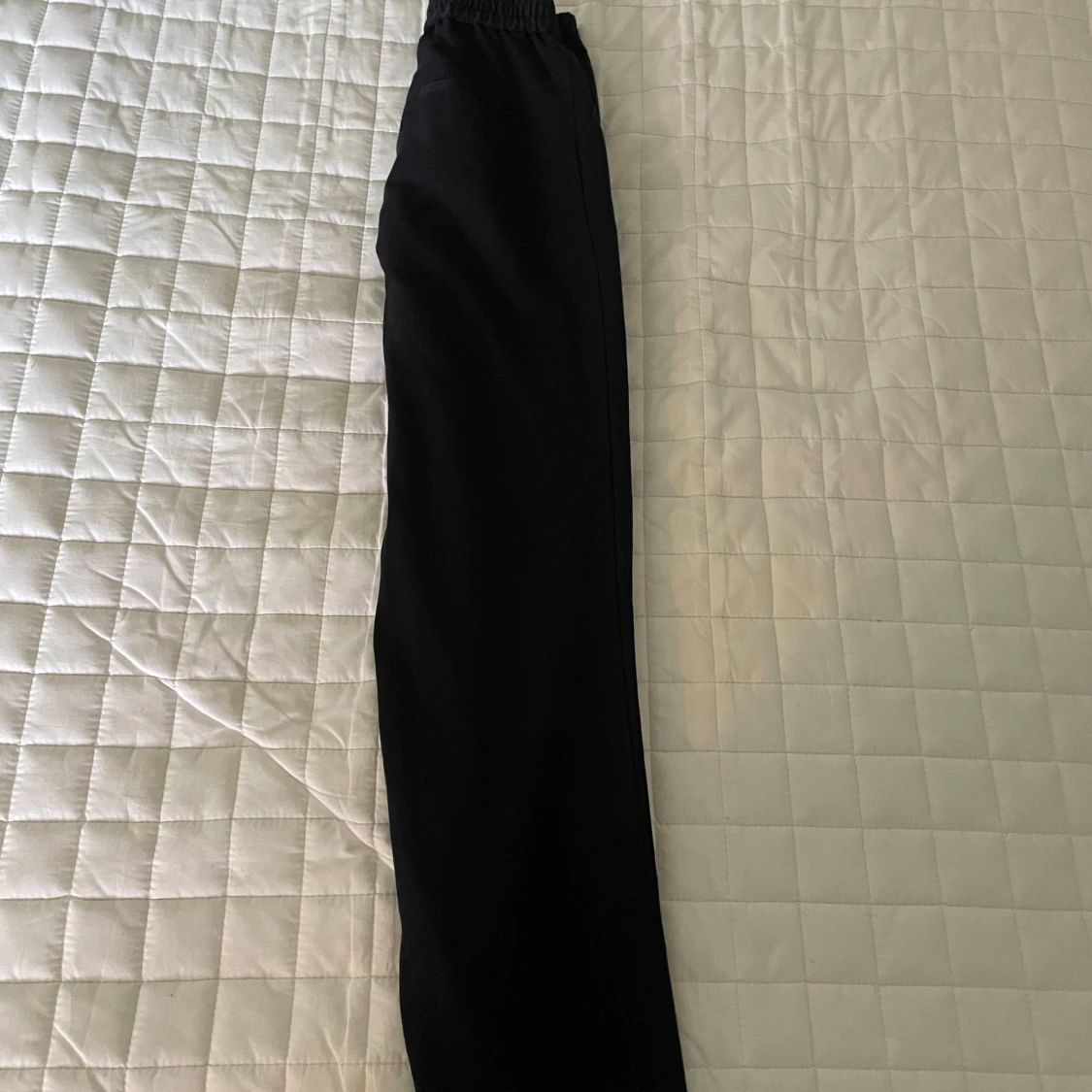 Högmidjade kostymbyxor  - 1