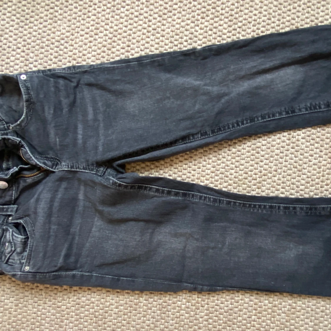 Svarta bootcut jeans med låg midja - 4