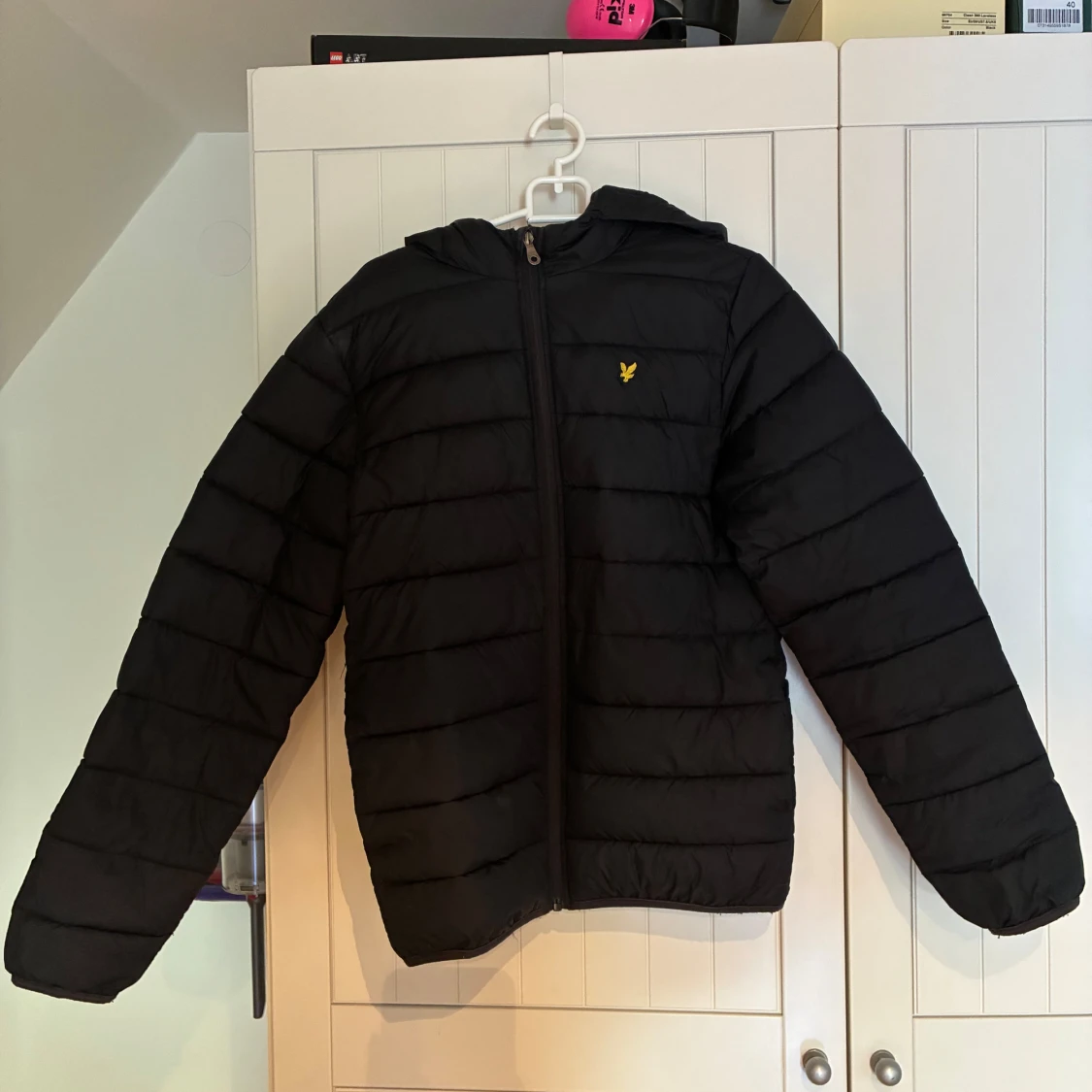 Svart pufferjacka från Lyle & Scott - 2