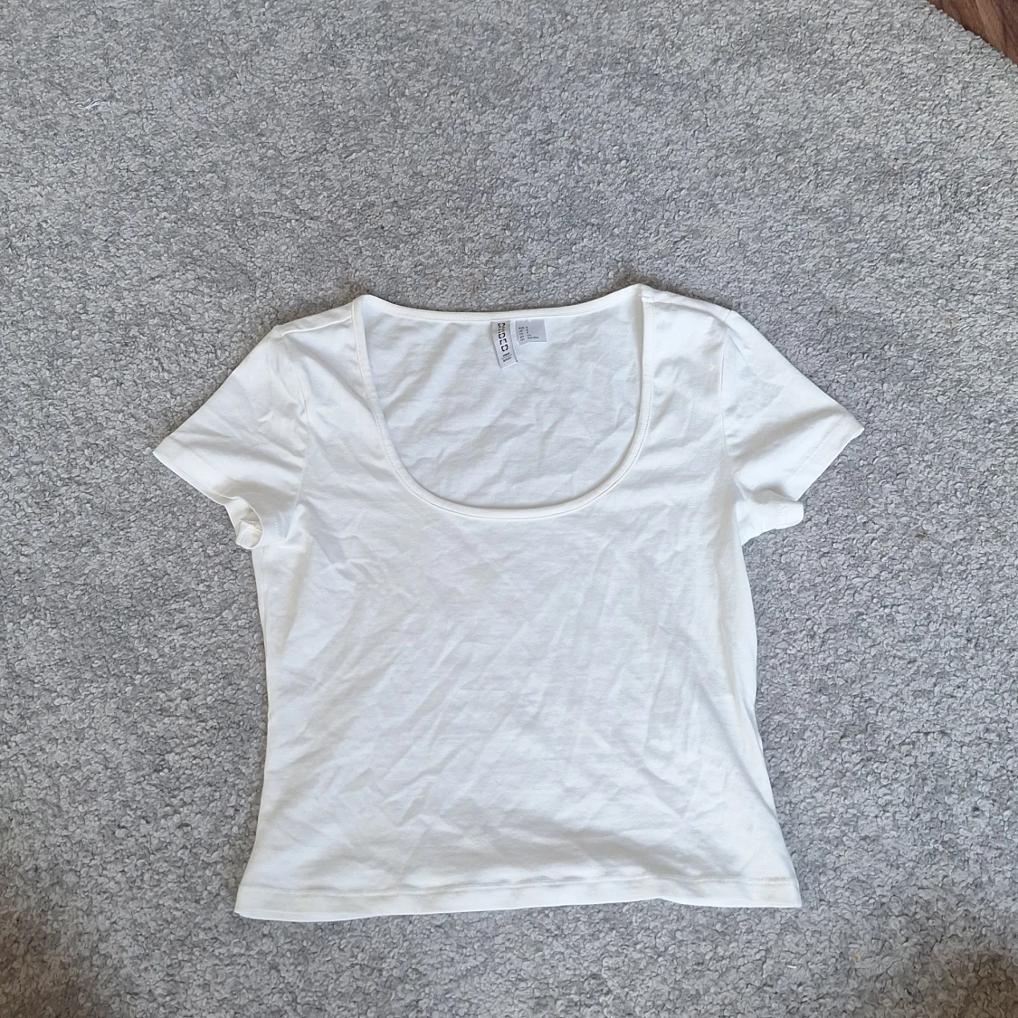 Vit croppad topp från H&M Divided - 1
