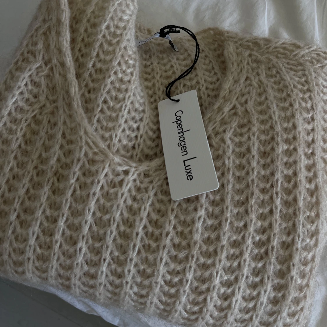 Beige stickad tröja - 4