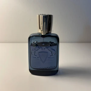 Parfums de Marly sedly samples🍋 - Parfums de marly sedly🍋                                            Säljer samples på parfums de marly sedly. Priserna står nedanför och frakt tillköpes. Har just nu inga 10 ml flaskor så om man köper 10 ml så kommer det i 2 stycken 5 ml flaskor. 2 ml/ 5 ml /10 ml  65kr /135 kr /245 kr