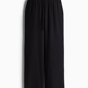 Divided linne byxor - Jätte luftiga och sköna lågmidjade linne byxor🥰