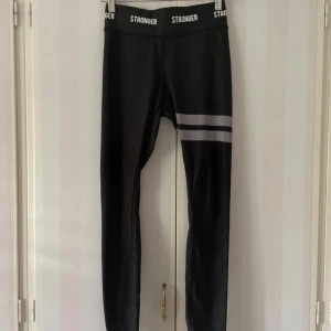 Stronger träningstights - Grå fina tights från stronger🫶🏻