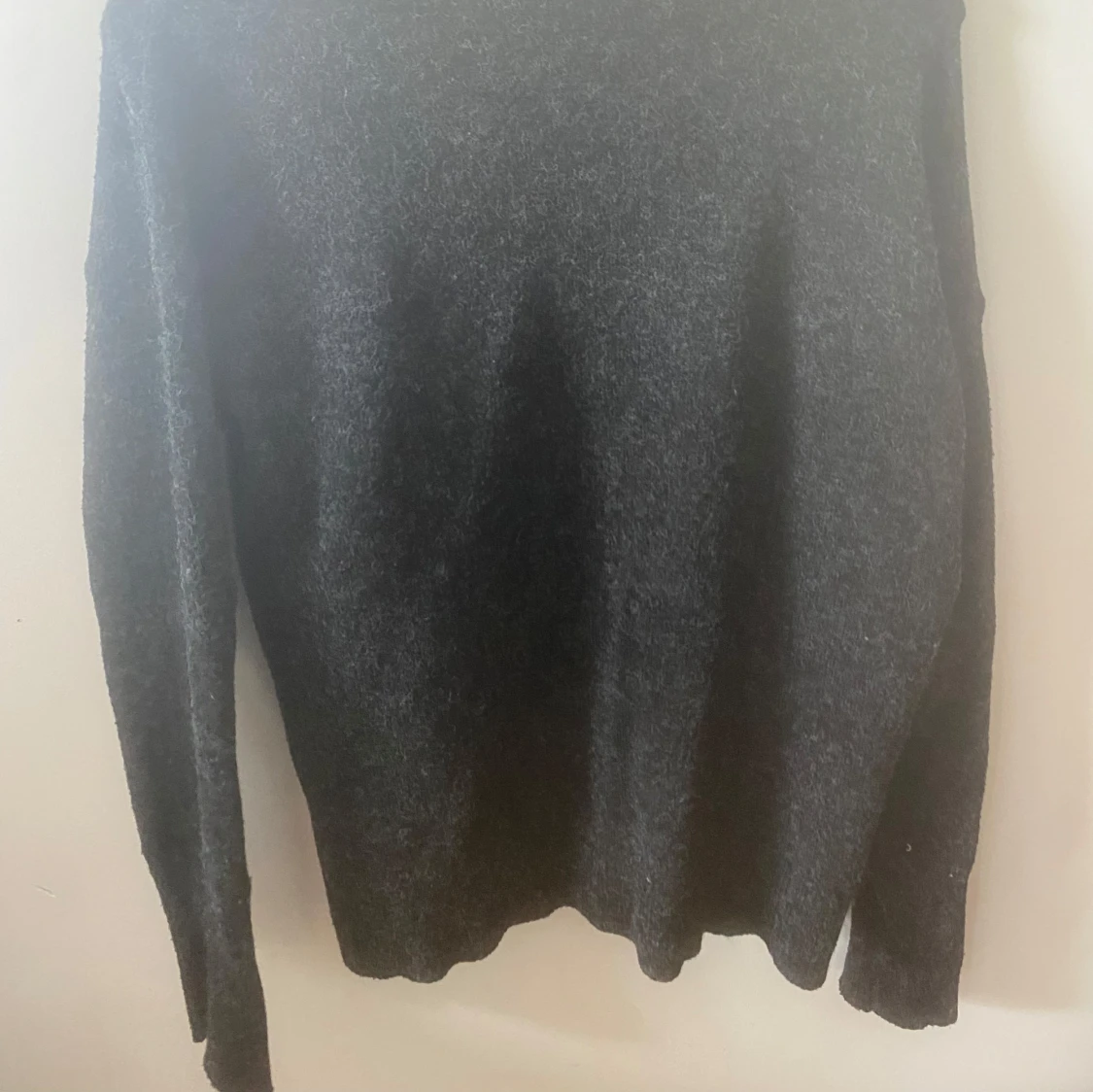 Mörkgrå stickad polotröja Vero Moda - 2