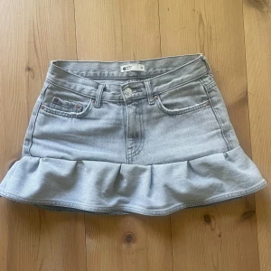 Volangkjol - Egensydd Volangkjol! Midjemåttet ca 34 cm❤️ 
