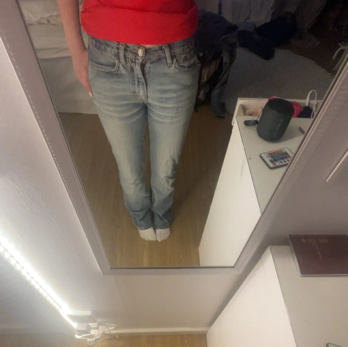 Ljusblå bootcut jeans från Lipp