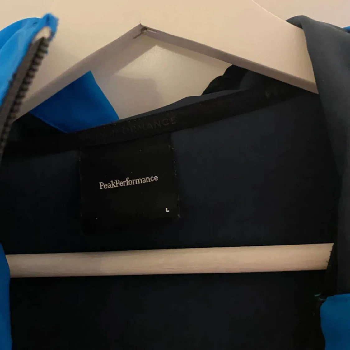 Blå vindjacka Peak Performance L - 1