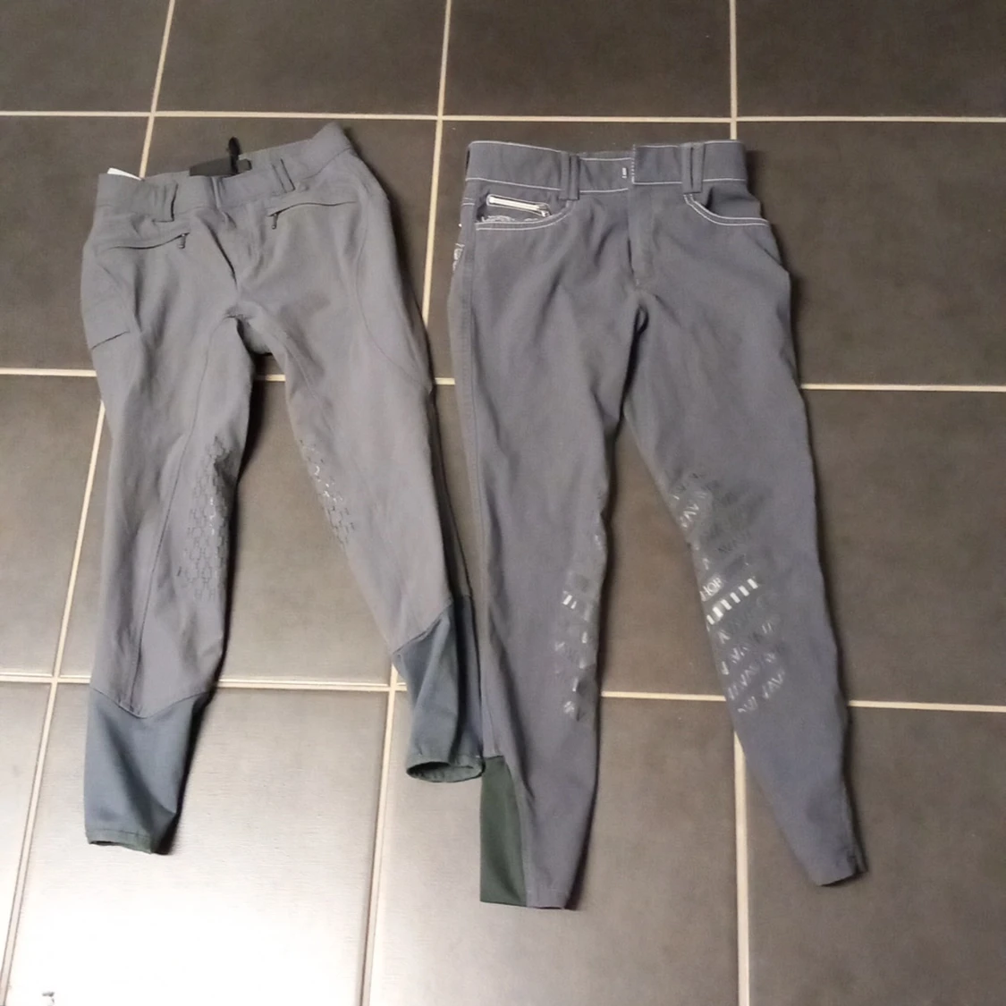 2 Grå ridbyxor med silikongrepp stl 150/ 160
