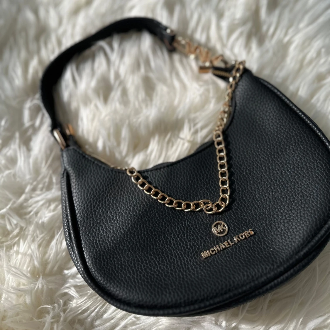 Svart axelväska från Michael Kors - 2