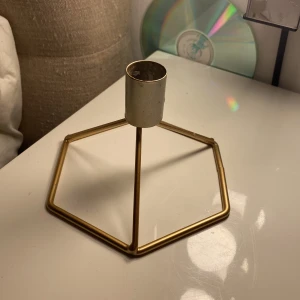 Ljushållare  - Jätte fin guldljushållare