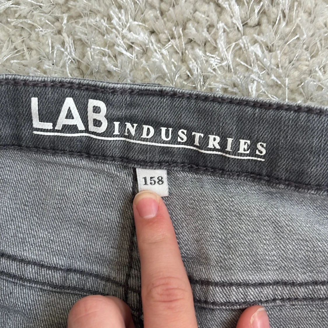 Grå bootcut jeans från LAB Industries - 2