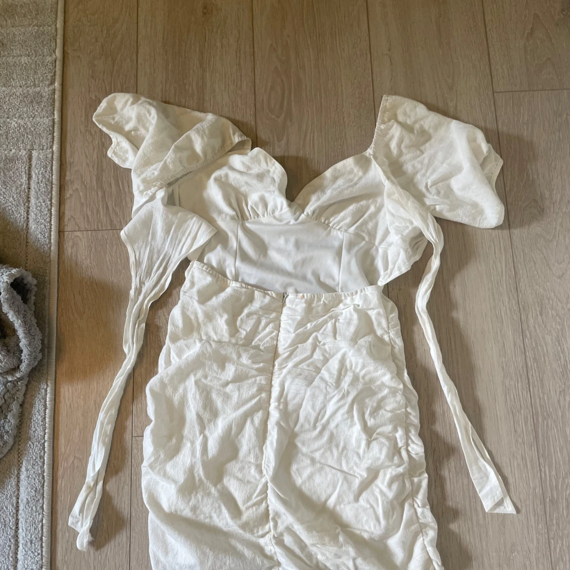 Vit studentklänningen  - 1