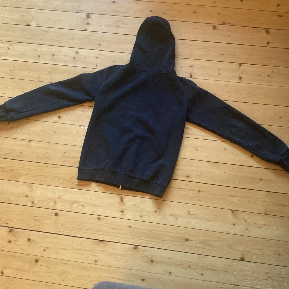 Svart hoodie Aim For The Moon XS - 4