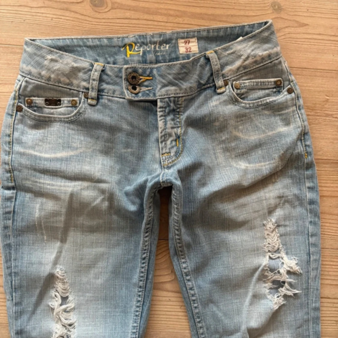 Ljusblå bootcut jeans från Reporter - 3