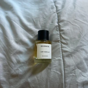 Essnce - I am Vanilla  - I am vanilla, i 50ml från Essnce 