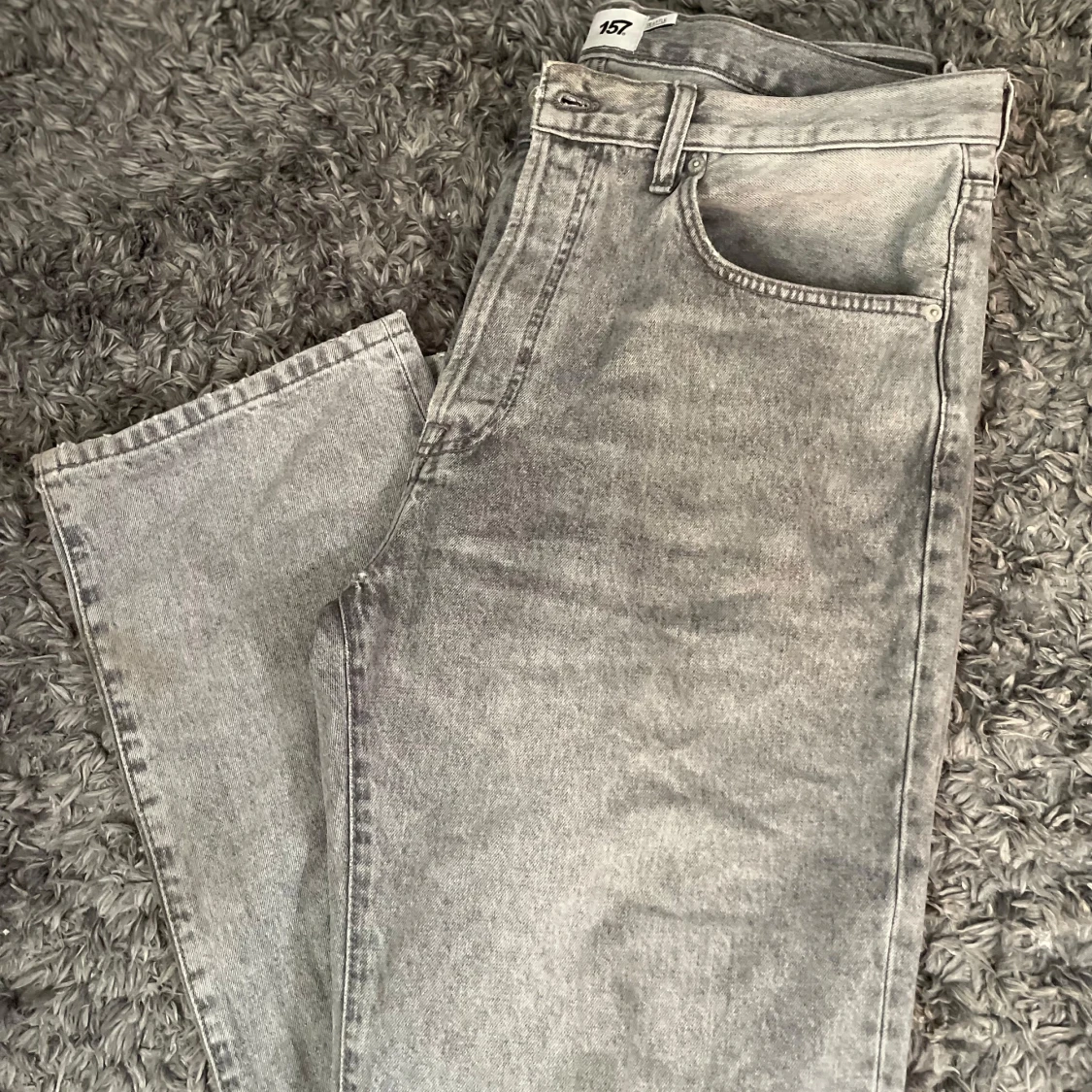 Grå jeans från 157, straight fit
