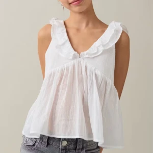 Blus från Gina Tricot - Blus köpt från Gina Tricot, säljs inte längre. Storlek: 158-164/XXS-XS Inga fel! Kan ge ett pris :)