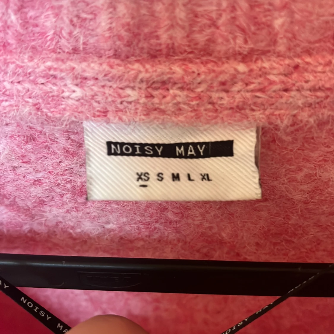 Rosa stickad tröja  - 1