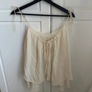 Sommarlinne  - Använd en gång, köpt för 600kr