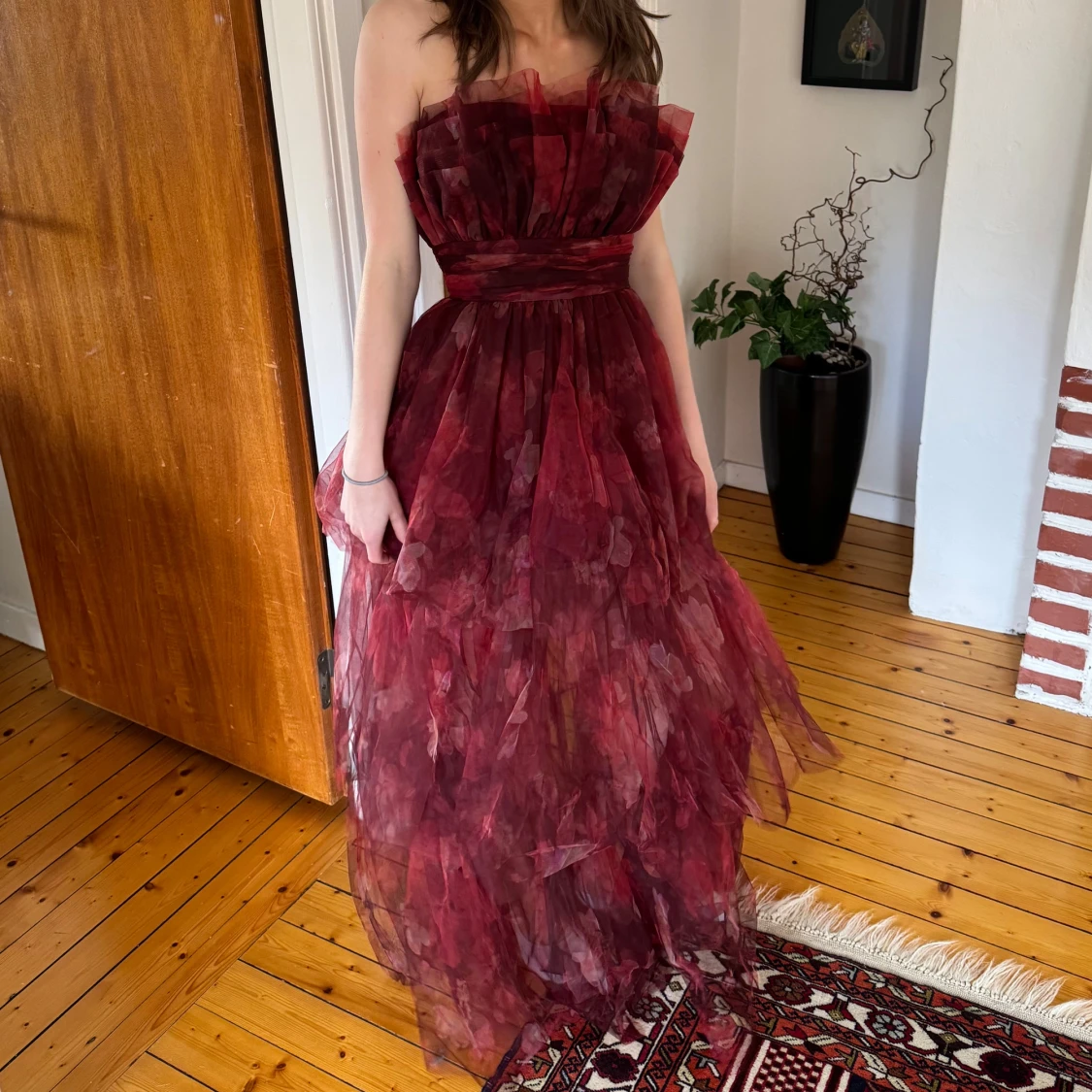 Vinröd balklänning  - 4