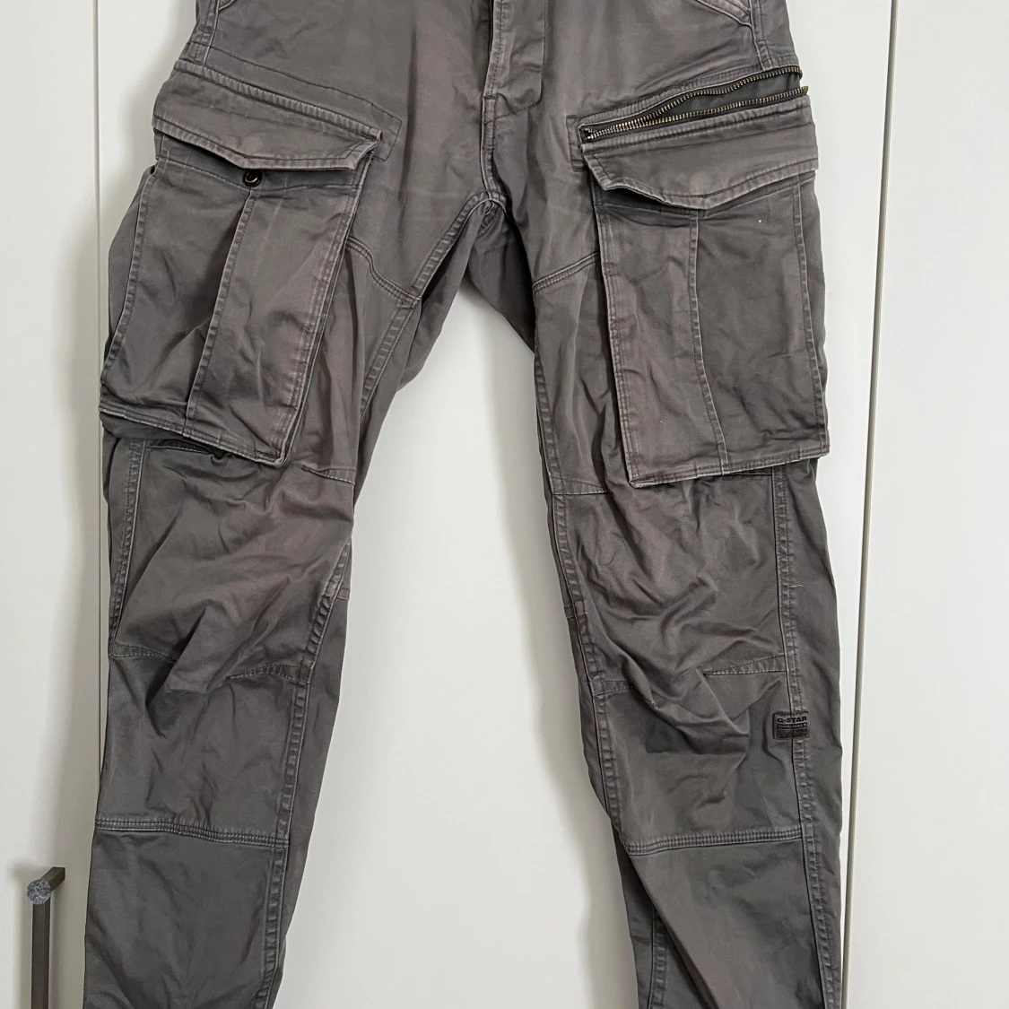 Grå cargobyxor från G-Star RAW