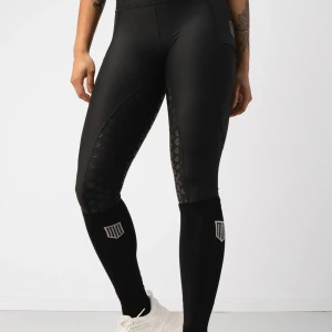 Maya delorez ridbyxor - Säljer mina maya delorez ridbyxor i storleken XS, bra skick och är ändå använda en del! Har även ett par grå om någon skulle vara intresserad dem ska också vara i XS/S! Hör av er om ni har frågor 