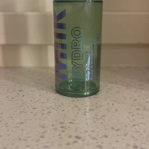 Hydro Grip Primer från Milk Makeup - Säljer då den ej används längre tyvärr, ca 50% kvar