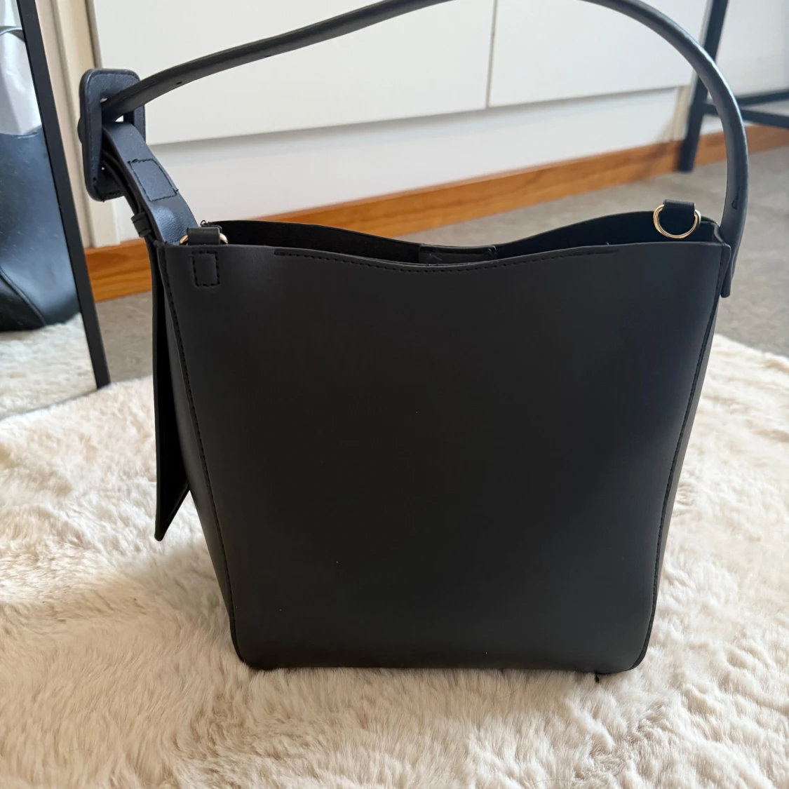 Svart axelväska från Primark - 1