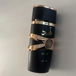 Asad Parfym från Lattafa - Lataffa Assad EDP 100ml inte använd ny köpt ingen box  pris går att diskuteras 