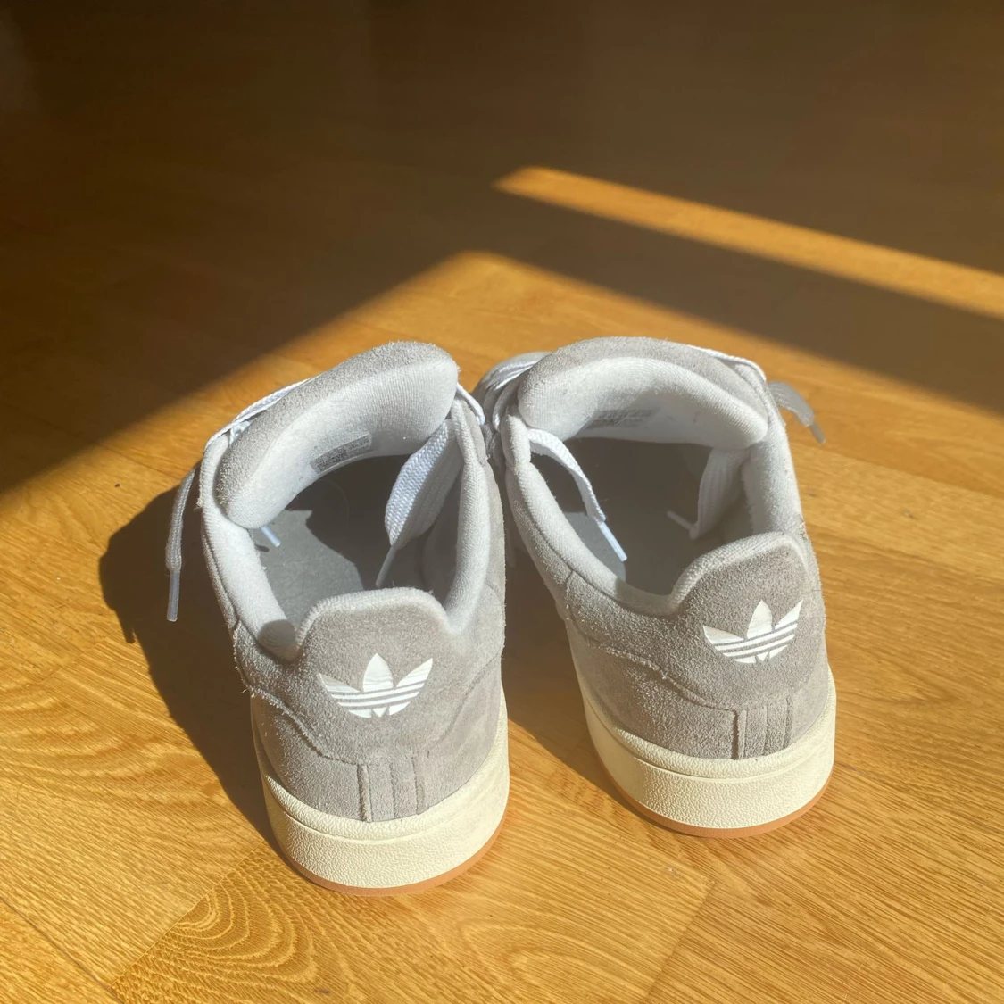 Grå Adidas Campus - 1