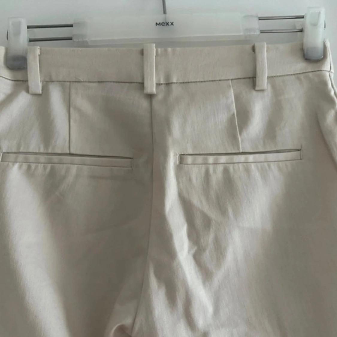 Ljusbeige byxa/slacks - 1