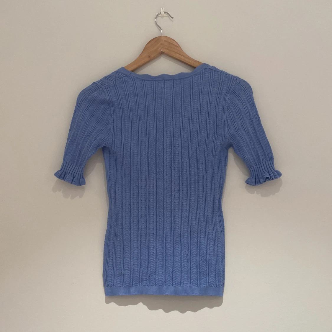 Blå stickad topp Holly & Whyte - 1