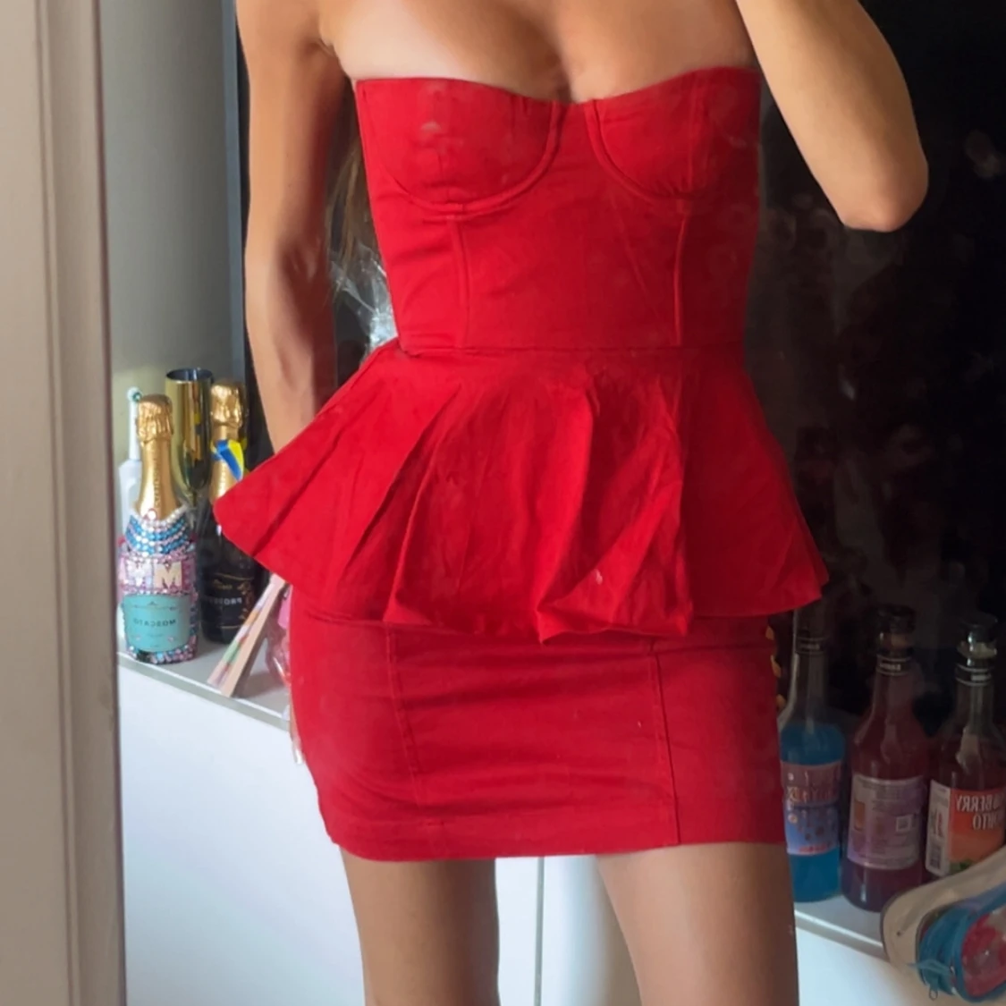 Röd korsettklänning - 4