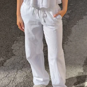 Linnesbyxor - Gina viat linnesbyxor från Gina tricot🥰 storlek 146-152/xs