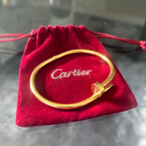 Armband - Fint armband i stainless steel. Helt nytt 