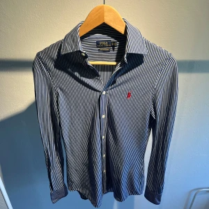 Ralph Lauren Skjorta - Stilig skjorta med kvalité | Stl: Xs | Skick: 9/10 | Pris: 329kr!
