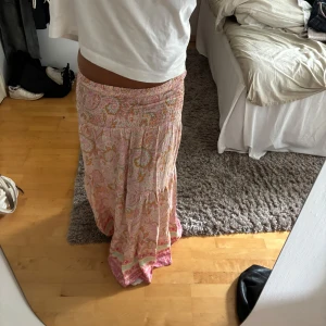 Mönstrad långkjol - Jättefin långkjol som bara är använd en gång❤️❤️