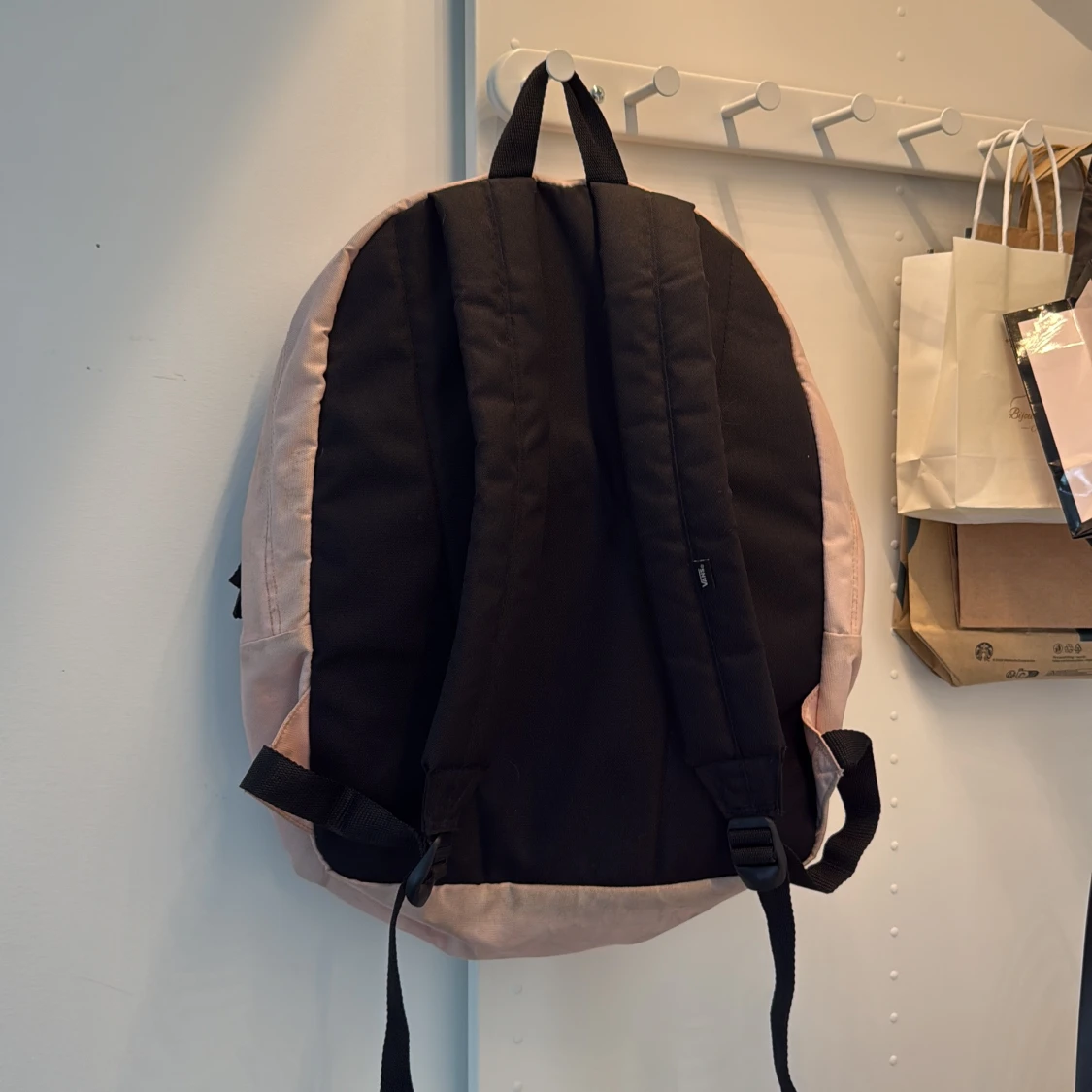 Rosa ryggsäck från Vans - 1