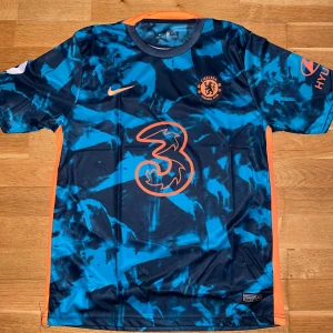 Chelsea kante 7 storlek M - Storlek M. Fin replika. Helt ny och oanvänd. Pris: 349:-. Skickas direk inom 24h