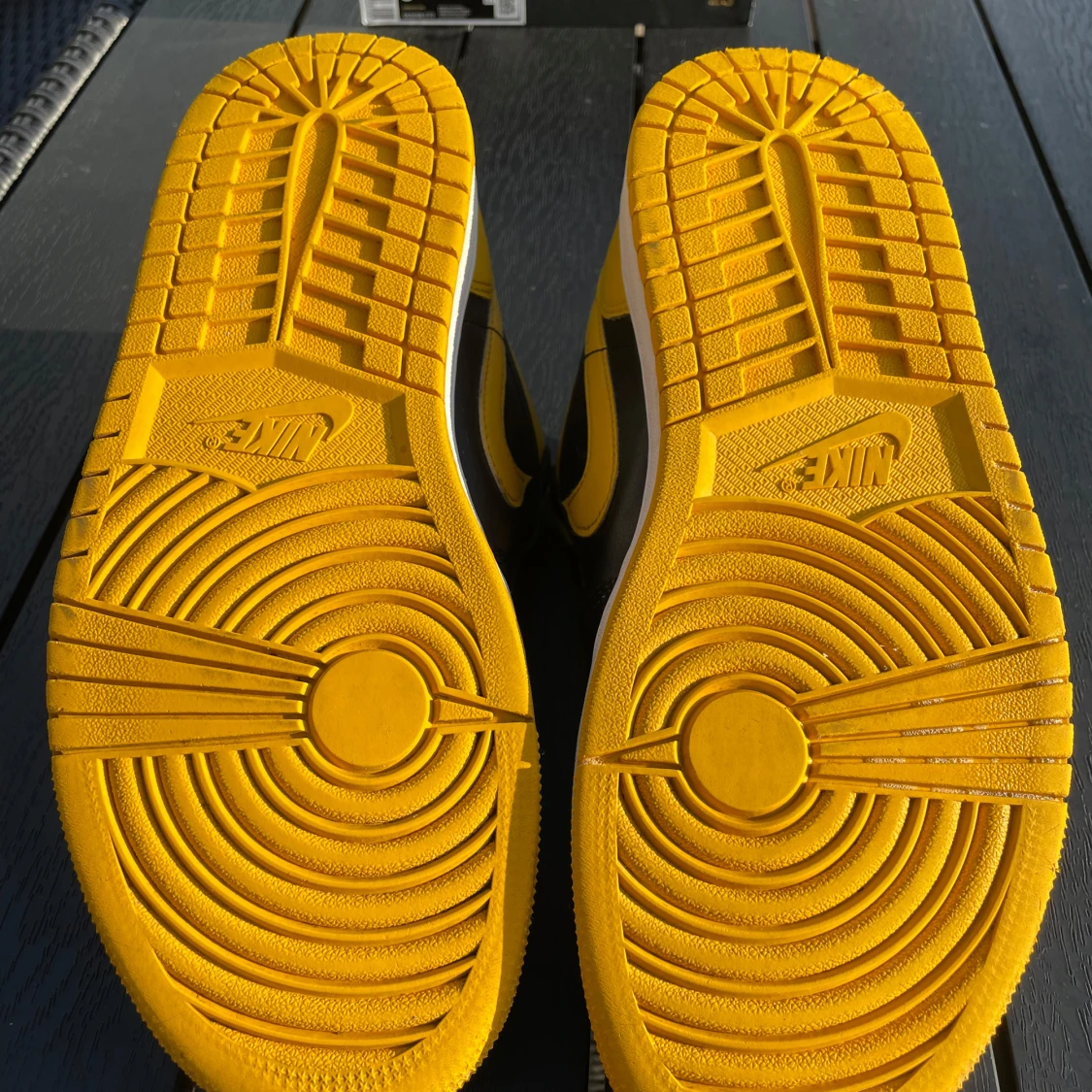 Nike Air Jordan 1 Low svart/gul - 3