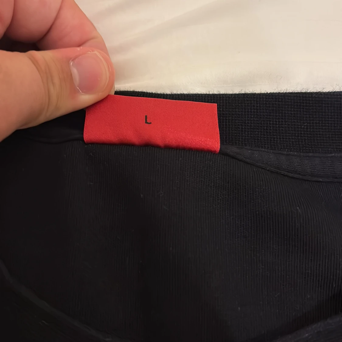 Svart sweatshirt från Hugo Boss - 2