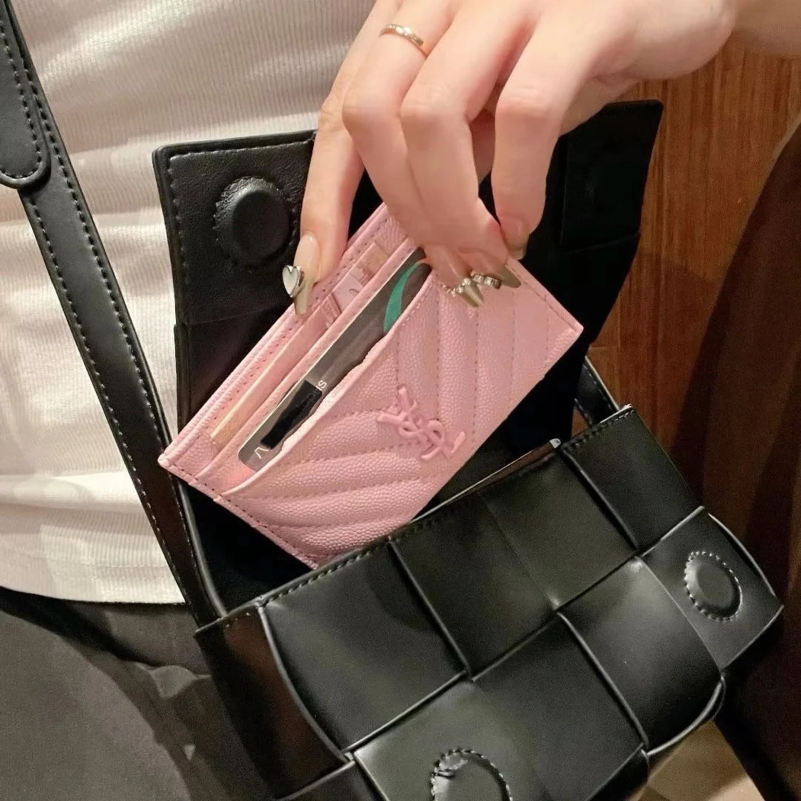 Rosa YSL quiltad kortplånbok
