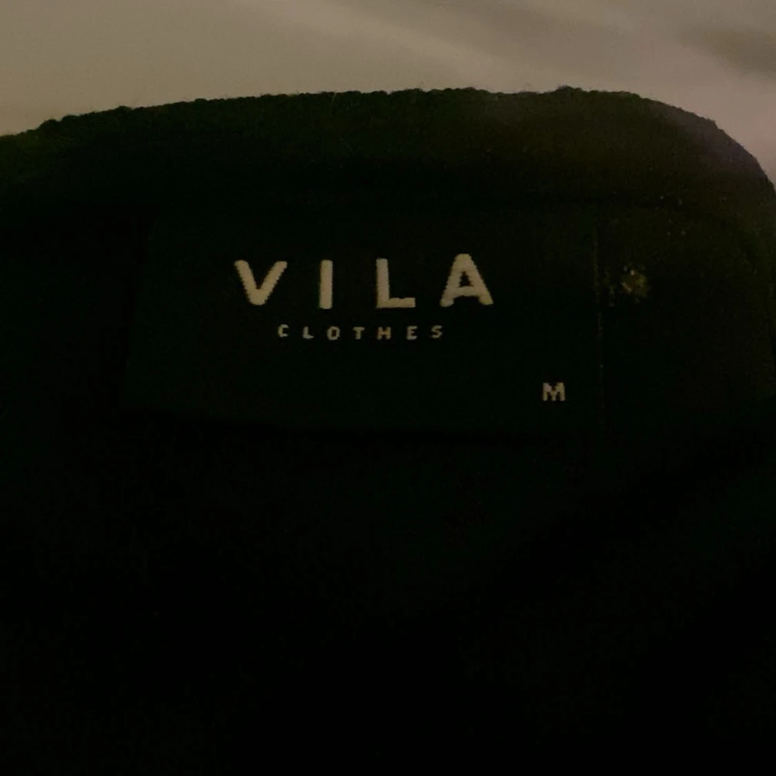 Svart spetsblus från Vila - 2